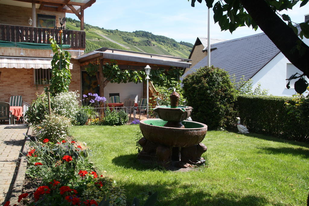 Kröv Gaestehaus Kirchlay מראה חיצוני תמונה
