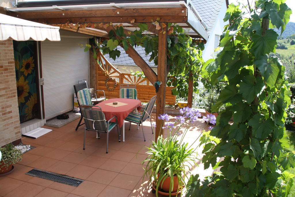 Kröv Gaestehaus Kirchlay מראה חיצוני תמונה