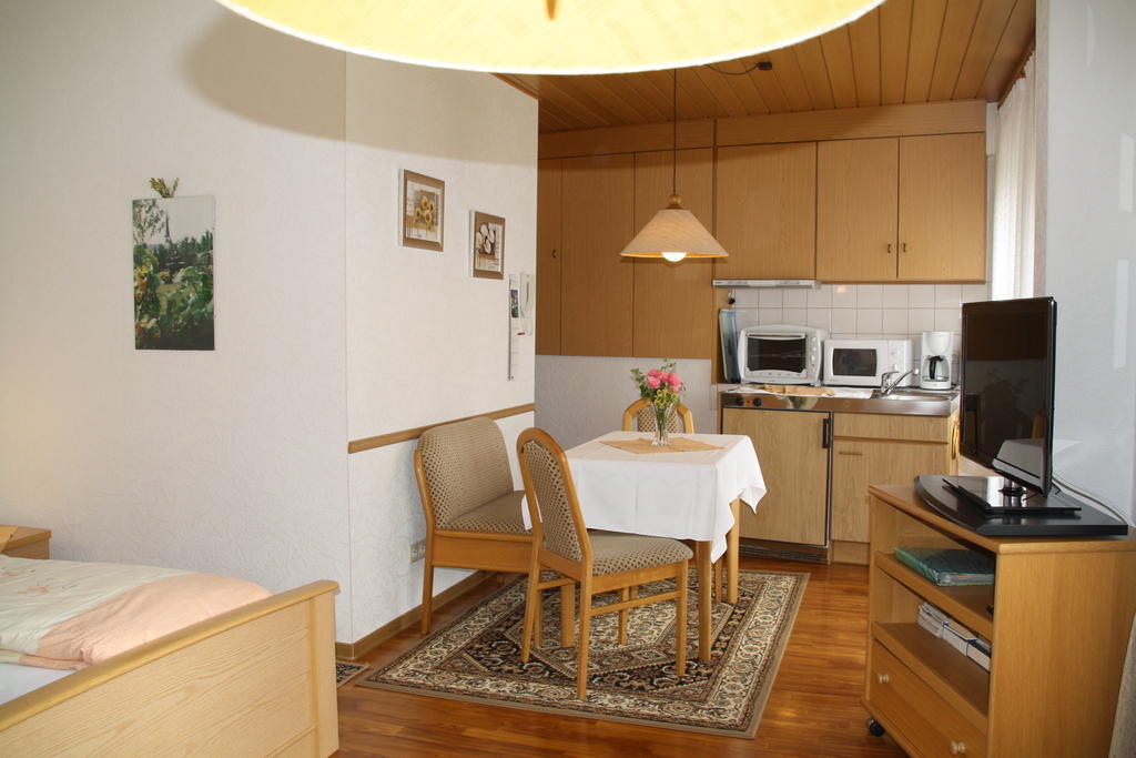 Kröv Gaestehaus Kirchlay מראה חיצוני תמונה